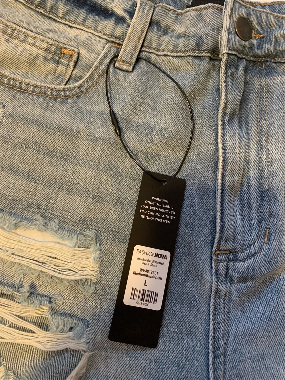 Fashion Nova Jean Shorts - Picture 3 of 7